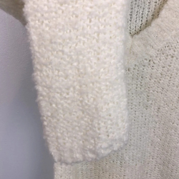 NEW Susina Women’s M Boucle Knit Cozy V-Neck Pullover Sweater - Picture 5 of 7